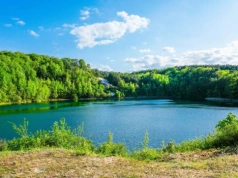Klimat jak na Mazurach pod Warszawą. Cisza, spokój i czysta woda