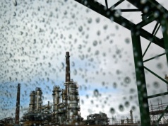 Wielka niemiecka rafineria ma problem z ropą. Polska pomoże?