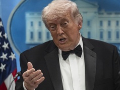 Donald Trump chce wywierać presję na Iran. Wydał polecenie swoim doradcom