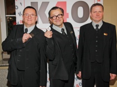 Kabaret OT.TO z piosenką o zbiórce Łatwoganga. Internauci podzieleni