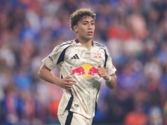 Julian Hall nie wybierze gry dla Polski? "Szanse na to są bliskie zeru"