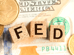 Fed przed decyzją. Rynek patrzy nie tylko na stopy, ale też na ton Powella, jego przyszłość i płynność