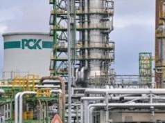 Putin gra ropą. Awaryjny plan Berlina w rękach Polski