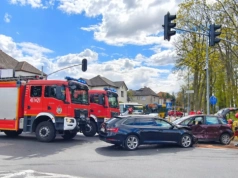 Dwa samochody zderzyły się na ul. Gdańskiej. Dwie osoby przebadane