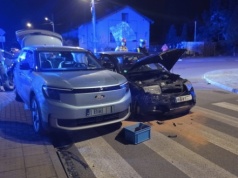 Pijany obywatel Ukrainy doprowadził do zderzenia z elektrycznym Fordem