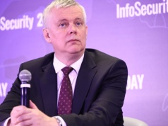 Siemoniak o Poczobucie: co zrobi dalej - pozostaje jego osobistą decyzją