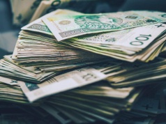 Kredyty na mieszkania biją rekord. Prawie 60% wzrost zaakceptowanych wniosków. Krach coraz bliżej?