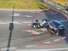 Zielona Góra. Wypadek z udziałem motocyklistki na rondzie (FILM)