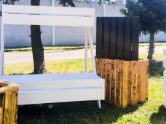 Drewniane skrzynki i donice z zakładu poprawczego trafiają na rynek. Inicjatywa łączy ekologię i resocjalizację