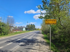 Kontrola radarowa widmo w powiecie pabianickim. Absurd drogowy przy DW710? Niekoniecznie