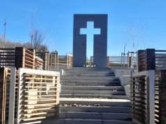 Na cmentarzu wojennym NSZ w Kamesznicy spoczną szczątki 60 żołnierzy