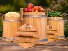 Drewniana beczka na miód – tradycyjny sposób na zachowanie pełni smaku natury