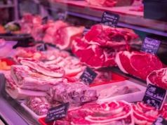 Kiedy najlepiej kupować mięso w markecie? Dostawcy wskazali dwa dni