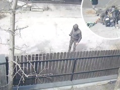 Usłyszał krzyk z sąsiedztwa. Wybiegł na drogę. Pokazano nagranie