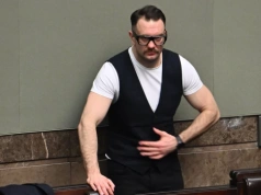 Poseł PiS zawalczy na gali freak fight? „Może dostanie po mordzie dla nauczki”