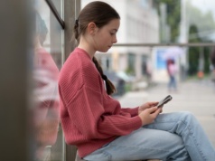 Młodzi Polacy mają nową fobię. Lęk przed biedą zdominował całe pokolenie