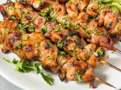 Karkówka wychodzi perfekcyjna. Wystarczy jeden twist w marynacie