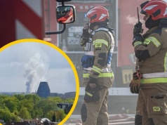 ​Potężny pożar pod Poznaniem. Gęsty dym widoczny z daleka