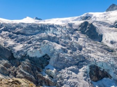 Alarmujący raport na temat europejskich lodowców. Wyparowały gigatony lodu