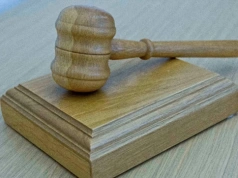 Złamał sądowy zakaz i wsiadł za kierownicę. Wyrok w 48 godzin