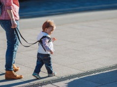 Niektórzy rodzice nie wyobrażają sobie bez nich spaceru. "Ci co krytykują, nie mają dzieci"