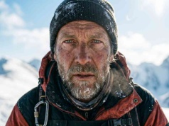 „Dzieci płakały, więc wyjeżdżał w nocy”. Pisarz o cenie himalaizmu