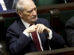 Macierewicz straci immunitet? Jest ruch komisji