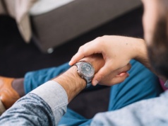 Rozmiar koperty zegarka – jak wybrać idealny do swojego nadgarstka?