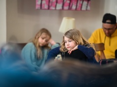 Aktorki znowu czytają bajki z dzieciństwa. Na początek Gładkowska i Błęcka-Kolska | ZDJĘCIA