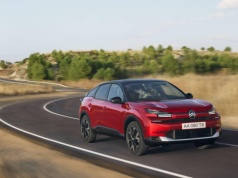 Nowy, hybrydowy Citroën C4 od 98.175 zł. Aktualny cennik hatchbacka