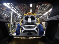 Chińska marka Hongqi może produkować samochody premium w fabryce Stellantis w Hiszpanii