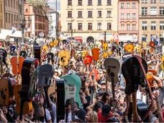 Wrocław znów spróbuje pobić Gitarowy Rekord Świata! Sprawdź, co będzie się działo 1 maja na Rynku