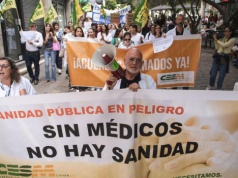 Ponad 200 lekarzy protestuje w Las Palmas. Domagają się zmian w służbie zdrowia