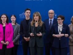 Dwa sondaże partyjne. Mocna zmiana ws. jednego ugrupowania