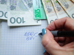 ZUS podniesie emerytury o połowę. Ważny jest rok urodzenia