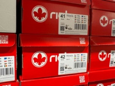 Paryżanki je uwielbiają, a w CCC i Rieker są na wyprzedaży - to buty idealne do biura