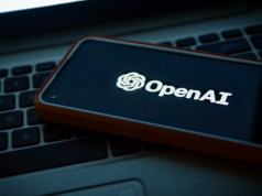 OpenAI wprowadza reklamy także dla użytkowników niezalogowanych w ChatGPT