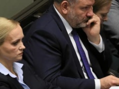 Ministra zdrowia utrzymuje stanowisko