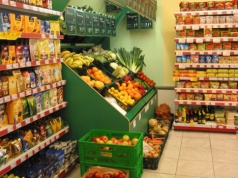 Czy 2 maja będą otwarte sklepy? Tegoroczna majówka jest dla Polaków pechowa