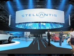 Stellantis wraca na plus. Zwrot po stracie i nowa strategia