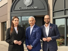 Do pierwszego punktu założyciel woził ciastka przyczepką. Dziś Cukiernia Sowa ma 170 lokali i przygotowuje się do sukcesji