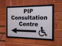 Kontrola stanu zdrowia świadczeniobiorców PIP. DWP wprowadziło ważne zmiany