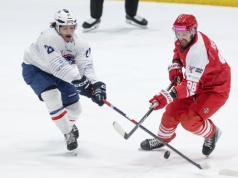 Polscy hokeiści pokonali Francję. Trener Pekka Tirkkonen ogłosił kadrę na MŚ