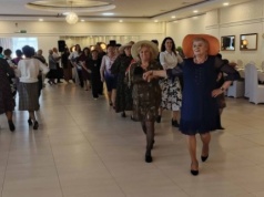 Międzypokoleniowa integracja w Rzgowie. Seniorzy i najmłodsi bawili się razem