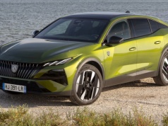 Nowy Peugeot 408 już w Polsce. Więcej stylu, mniej spalania. A ceny?