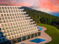 Hotel Gołębiewski w Pobierowie w końcu przyjmie gości. Na start udostępni 500 pokoi