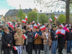 Radosny happening z okazji 235. rocznicy uchwalenia Konstytucji 3 Maja