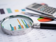 Inflacja znów rośnie. Ekonomiści ostrzegają przed presją cenową, ale RPP raczej nie podniesie stóp