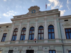 Spór w Sanoku eskaluje. Radny zawiadamia prokuraturę, a burmistrz odpowiada