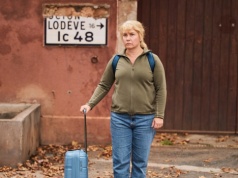 Netflix na majówkę. Premiery seriali dla fanów kryminałów i romansów